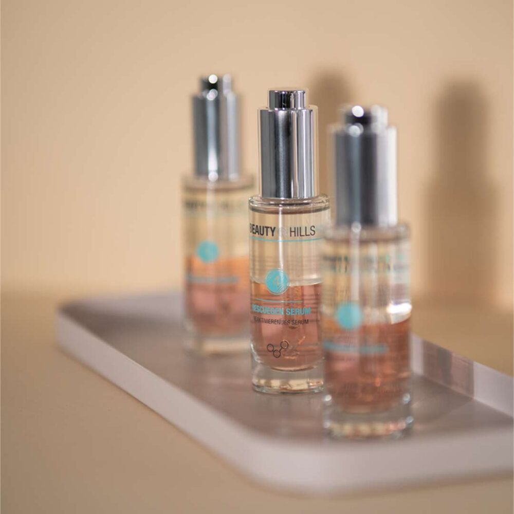 3x Rescuegen serum are on a tray